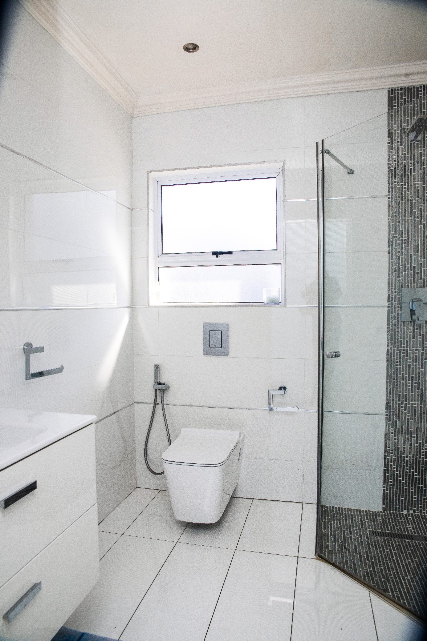 5 Bedroom Property for Sale in Beacon Bay Eastern Cape
